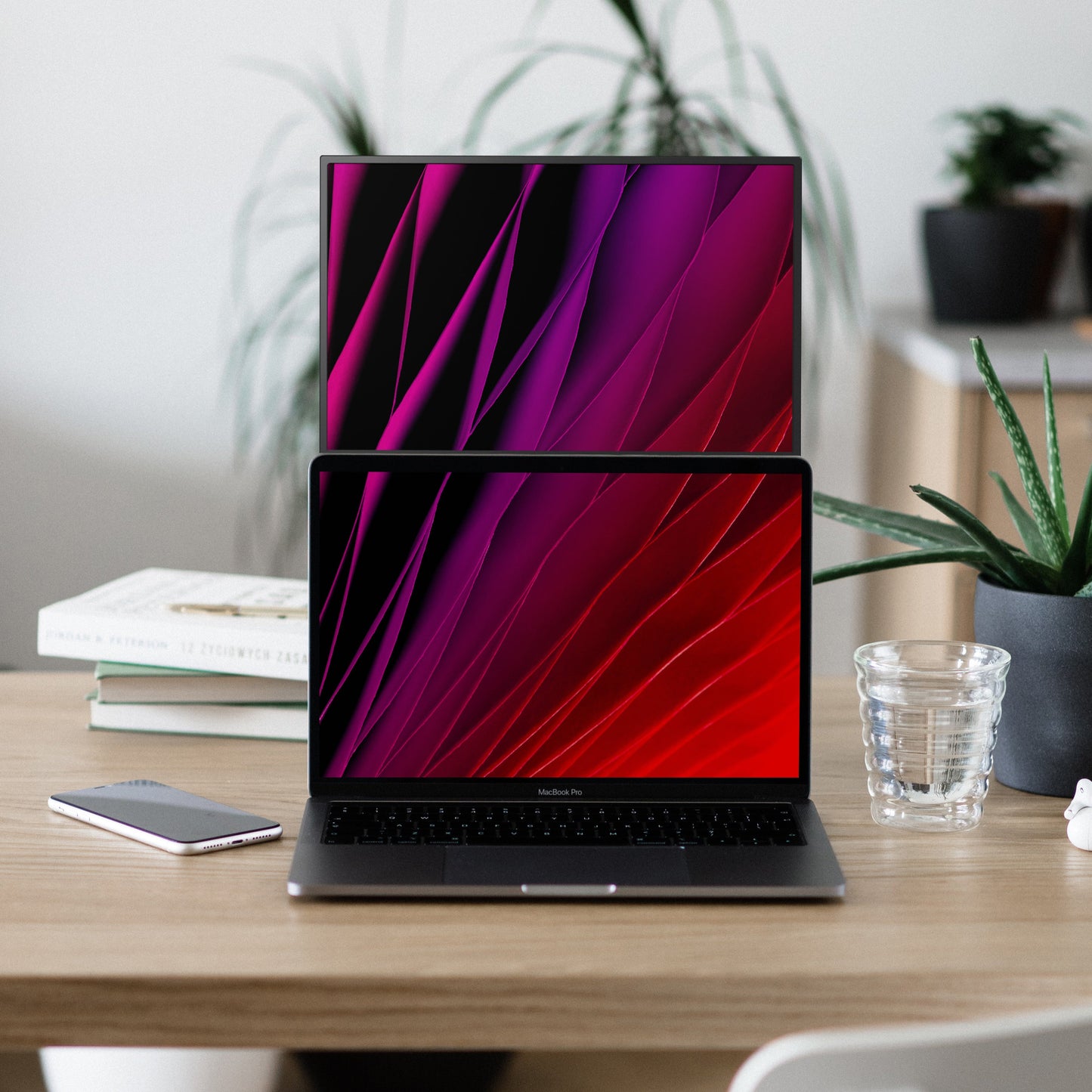 HopTop | Portable Monitor with Vertical Stand by Deskify